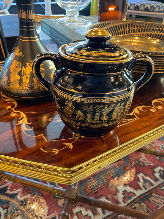 Sugar bowl